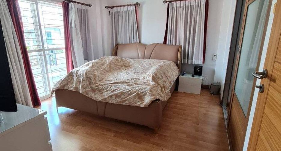 Casa en venta de 3 habitaciones en Bang Phli, Samut Prakan
