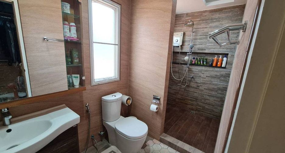 Casa en venta de 3 habitaciones en Bang Phli, Samut Prakan