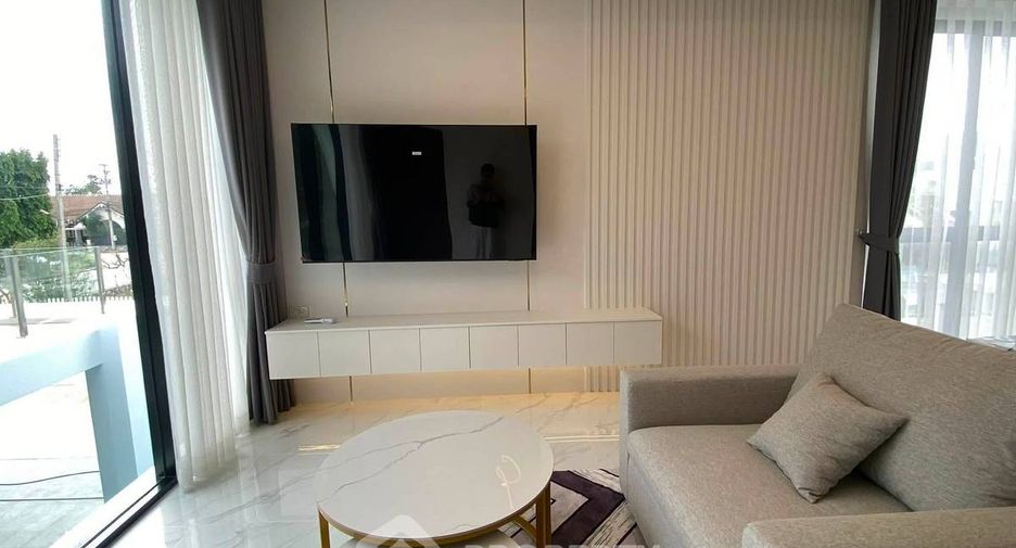 Villa zum Kauf mit 5 Zimmer in Bang Lamung, Chonburi