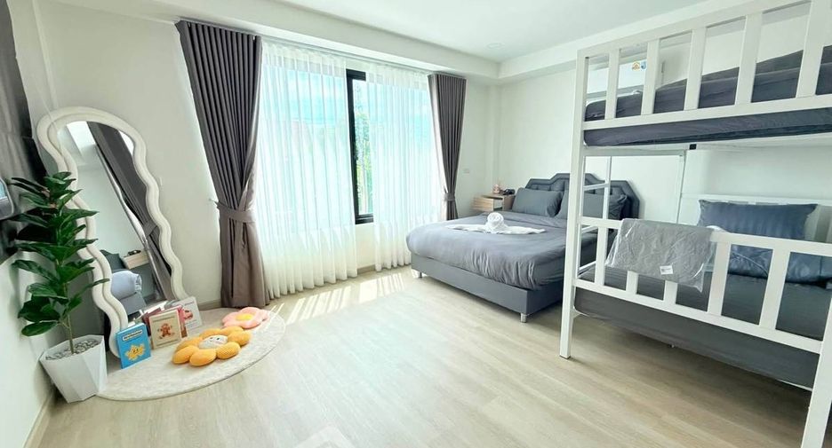 À vendre 4 chambres villa à Na Jomtien, Pattaya