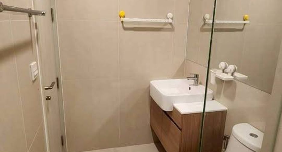 Продажа 1 кровать кондо в Хуаи Кхщанг, Бангкок