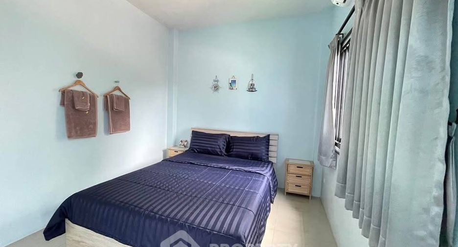 Haus zum Kauf mit 5 Zimmer in Si Racha, Chonburi