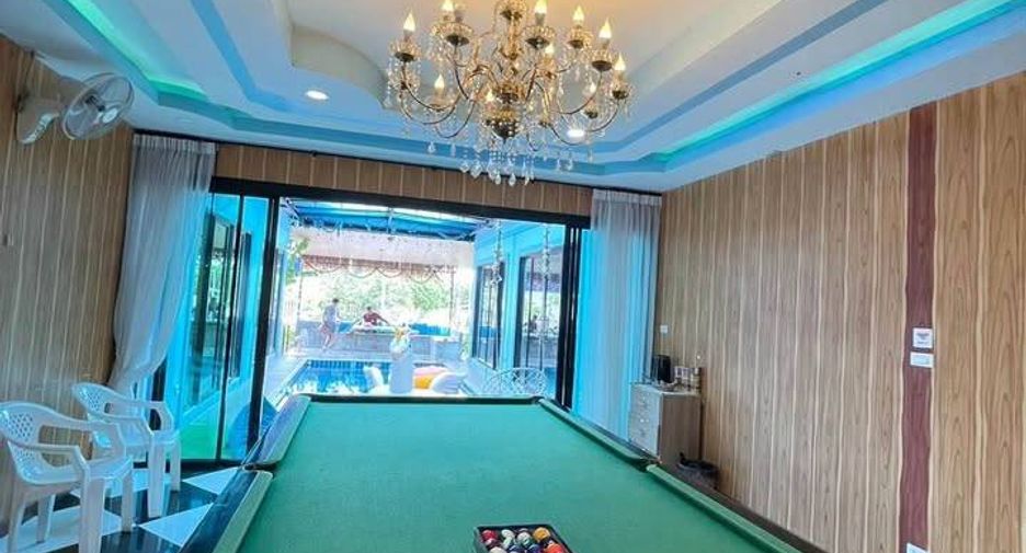 Haus zum Kauf mit 5 Zimmer in Si Racha, Chonburi