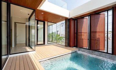 Casa en venta de 5 habitaciones en Suan Luang, Bangkok