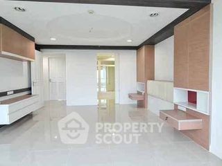 Haus zum Kauf mit 2 Zimmer in Mueang Chon Buri, Chonburi