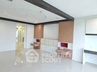 Haus zum Kauf mit 2 Zimmer in Mueang Chon Buri, Chonburi