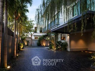À vendre 4 chambres maison à Mueang Chon Buri, Chonburi