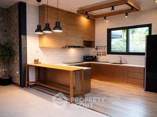 À vendre 4 chambres maison à Mueang Chon Buri, Chonburi