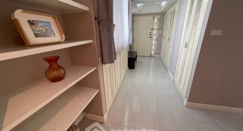 For sale 2 ベッドルーム condo in Watthana, Bangkok