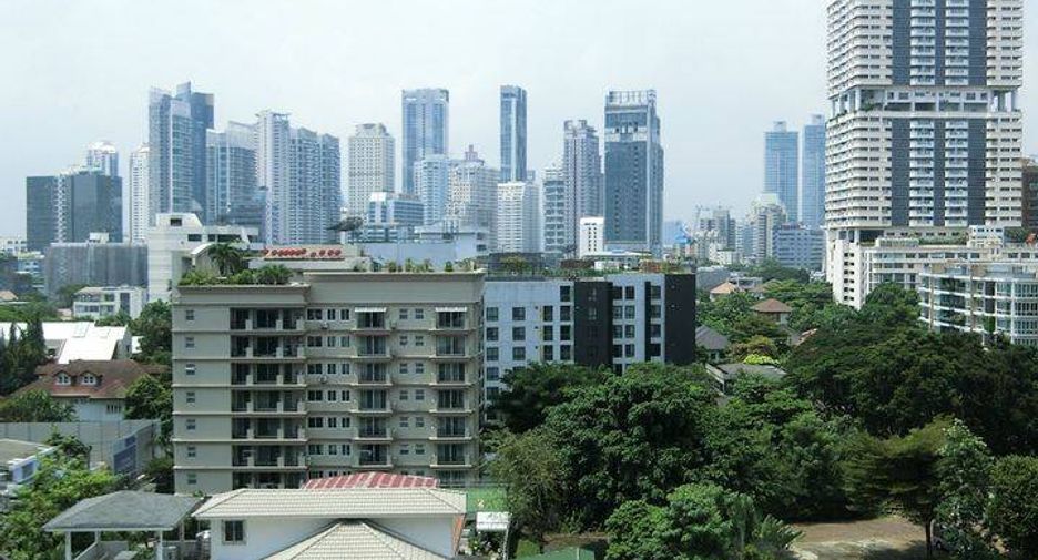 For rent and for sale 1 bed condo in Khlong Toei, Bangkok