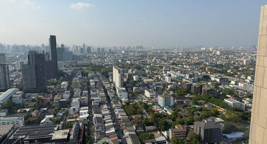 For sale 1 Beds condo in Bang Na, Bangkok