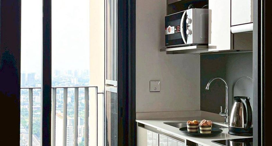 For sale 1 Beds condo in Bang Na, Bangkok
