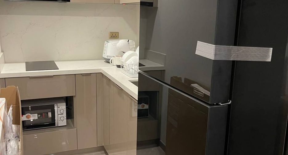 For sale 1 bed condo in Huai Khwang, Bangkok