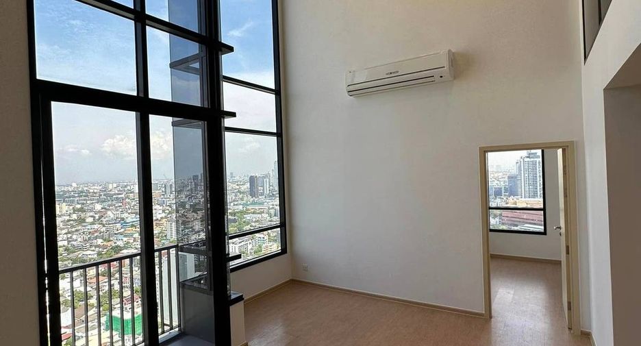 For sale 2 bedrooms condo in Watthana, Bangkok