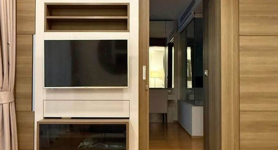 Продажа 1 кровать кондо в Сатхон, Бангкок
