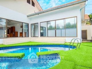 À louer et à vendre 3 chambres villa à Bang Lamung, Chonburi