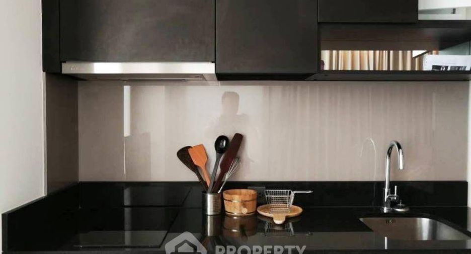 For rent そして for sale 2 ベッドルーム condo in Khlong Toei, Bangkok