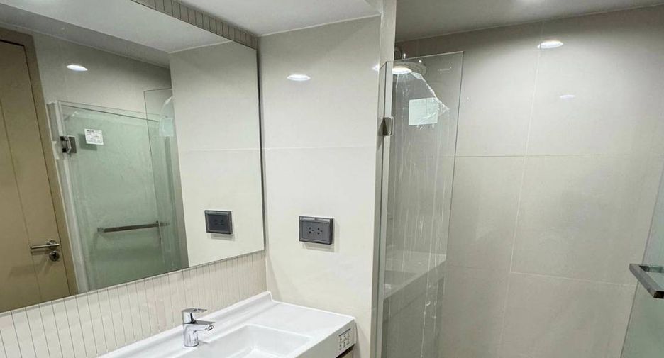 For sale 2 bedrooms condo in Bang Rak, Bangkok