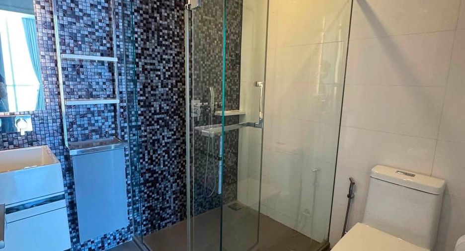 For sale 2 ベッドルーム condo in Thon Buri, Bangkok
