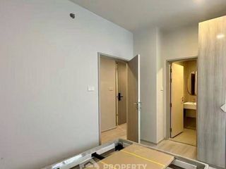 Condo en venta de 4 habitaciones en Huai Khwang, Bangkok