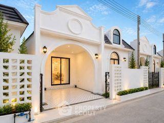 For sale 3 bedrooms townhouse in Bang Lamung, Chonburi