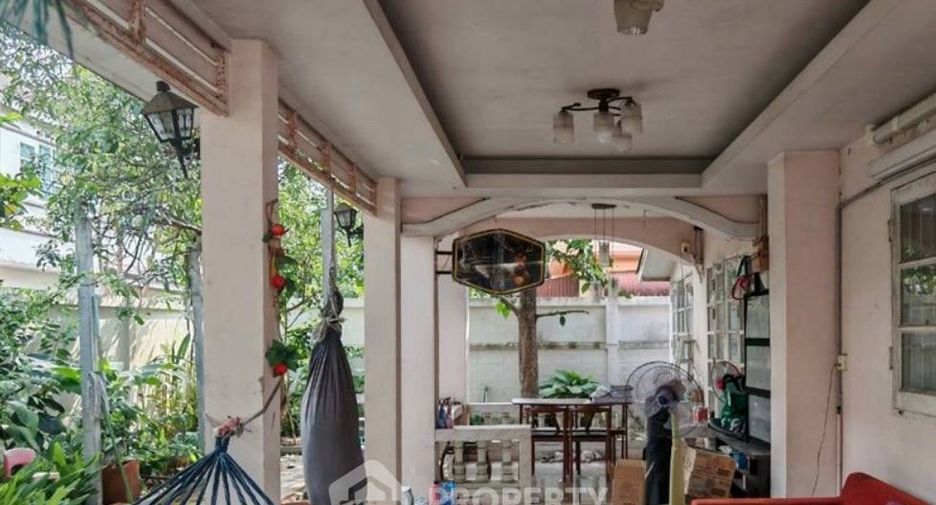 出售 4 卧室 独立屋 在 Khlong Sam Wa, 曼谷