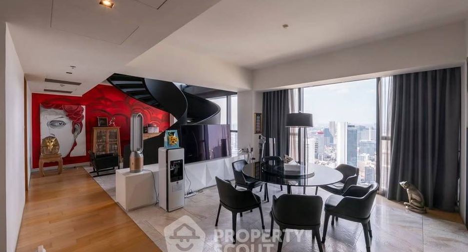 For sale 4 ベッドルーム condo in Sathon, Bangkok