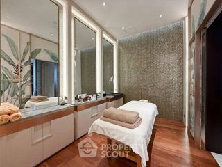 Condo en venta de 3 habitaciones en Khlong San, Bangkok
