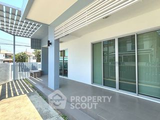 À vendre 7 chambres maison à Mueang Chon Buri, Chonburi