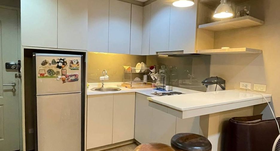 Продажа 1 кровать кондо в Банг Рак, Бангкок