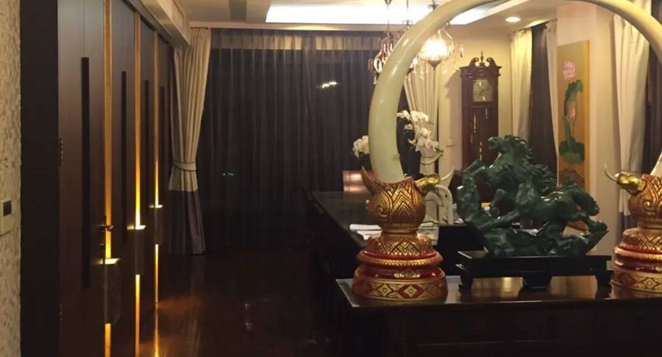 出售 3 卧室 公寓 在 Yan Nawa, 曼谷