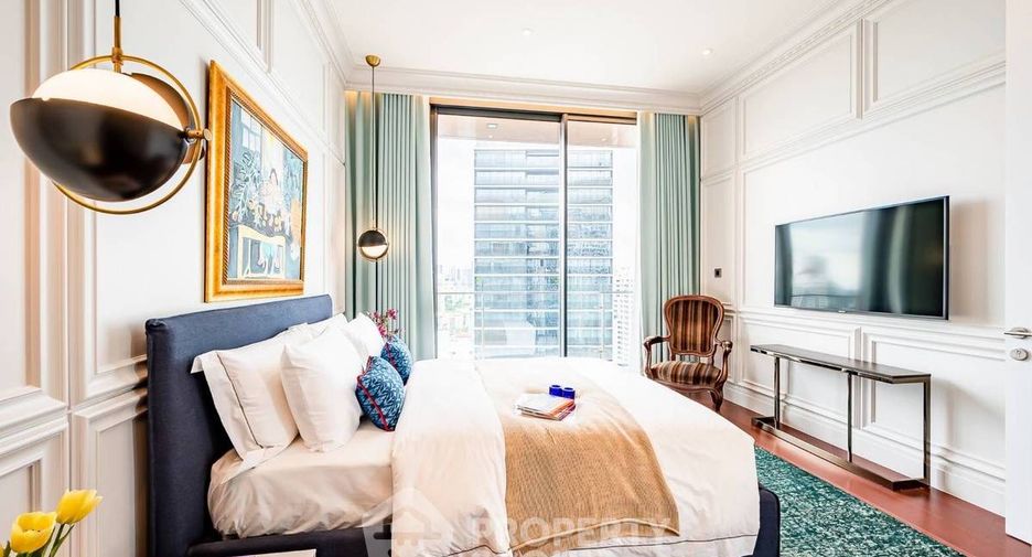 For sale 3 bedrooms condo in Watthana, Bangkok