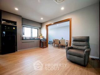 For sale 4 ベッドルーム house in Bang Kapi, Bangkok