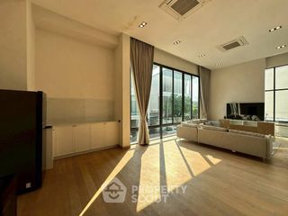 For sale 3 ベッドルーム house in Wang Thonglang, Bangkok