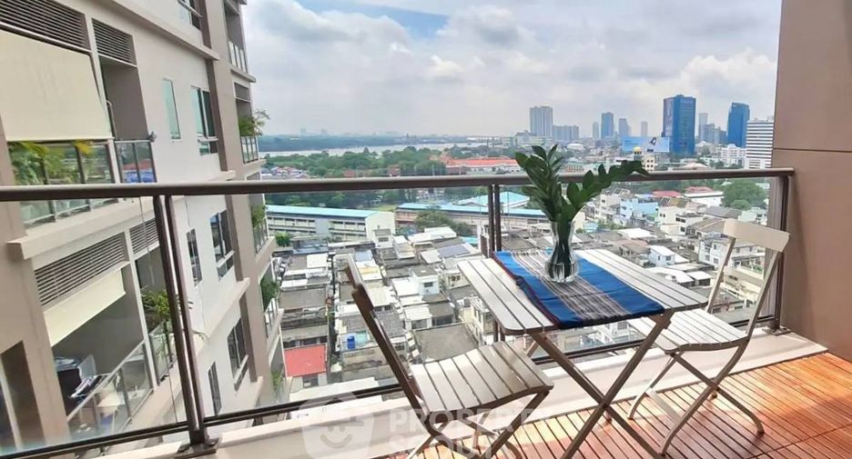 À vendre 3 chambres condo à Yan Nawa, Bangkok