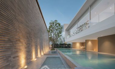 For sale 4 ベッドルーム house in Wang Thonglang, Bangkok