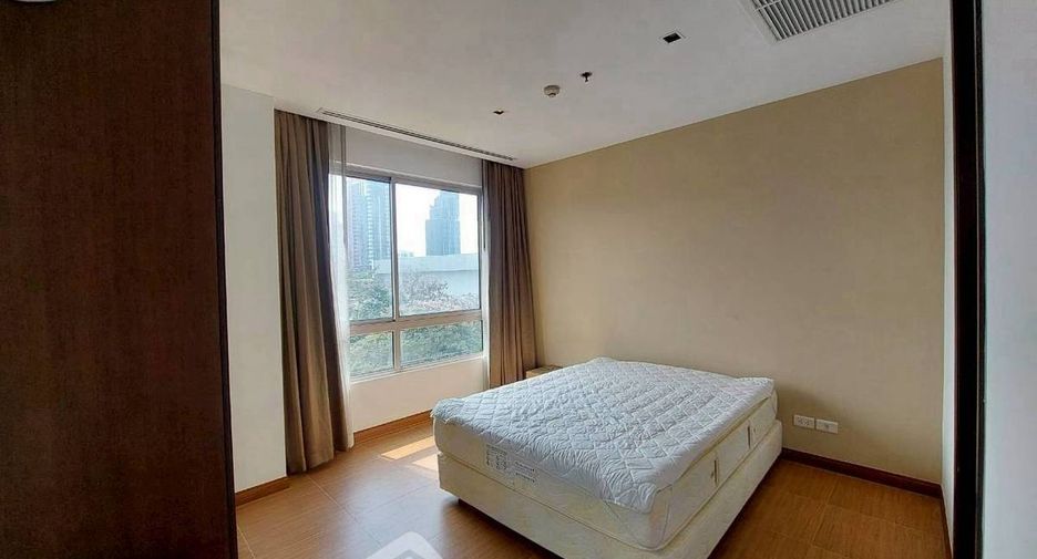 À louer et à vendre 2 chambres condo à Yan Nawa, Bangkok