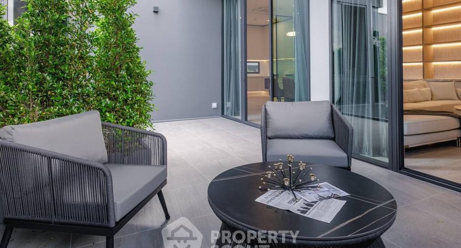 For rent and for sale 4 bedrooms house in Saphan Sung, Bangkok