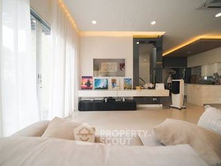 For rent そして for sale 3 ベッドルーム house in Saphan Sung, Bangkok