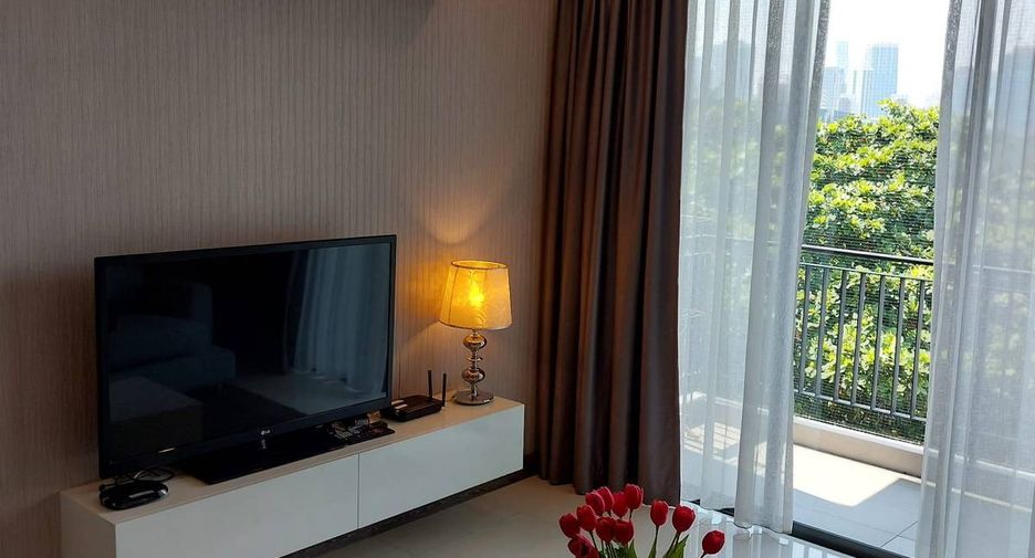 For sale 2 bedrooms condo in Khlong Toei, Bangkok