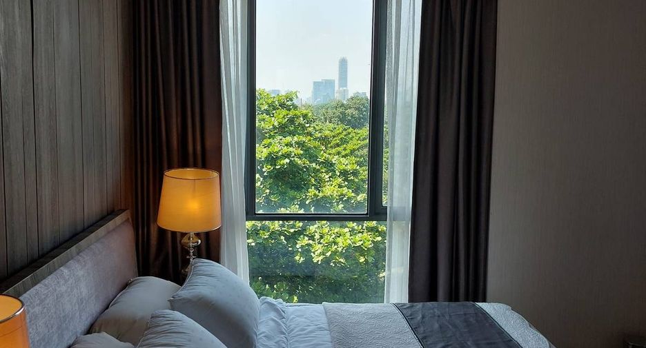 For sale 2 bedrooms condo in Khlong Toei, Bangkok