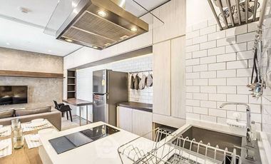 Продажа 2 спальни кондо в Ратчатхещи, Бангкок