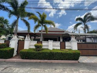 For Rent 5 Bedroom Villa In Bang Lamung, Chonburi