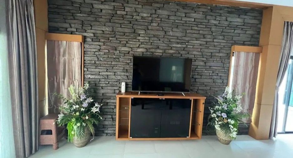 Villa zur Miete mit 5 Zimmer in Huay Yai, Pattaya
