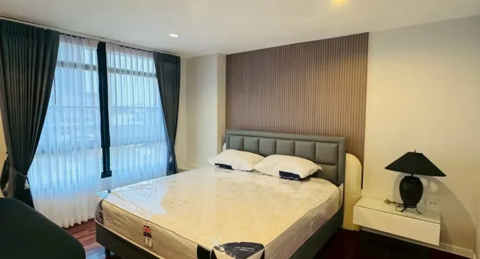 ขาย 5 ห้องนอน คอนโด ใน วัฒนา, กรุงเทพฯ