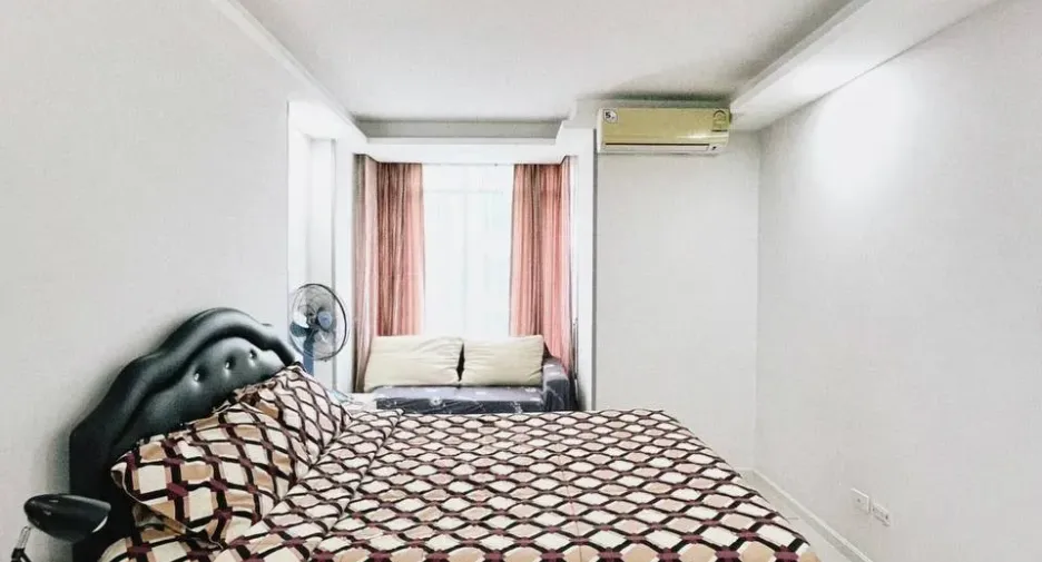 For rent 1 bed condo in Bang Lamung, Chonburi