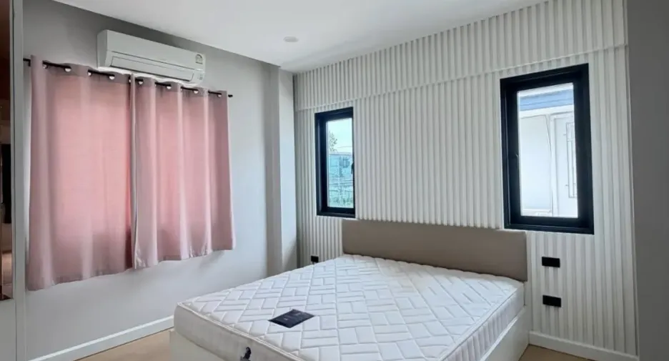 出租 3 卧室 独立屋 在 Bang Lamung, Chon Buri
