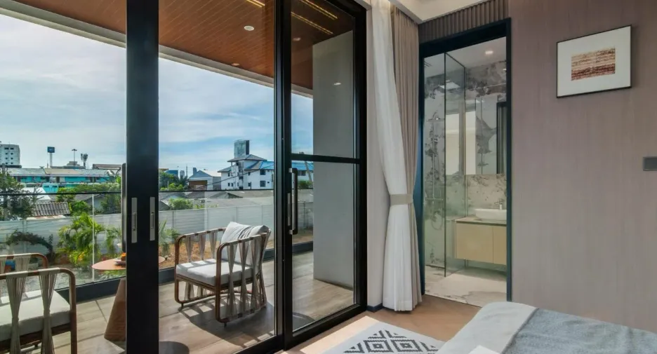 Villa zum Kauf mit 4 Zimmer in Bang Lamung, Chonburi