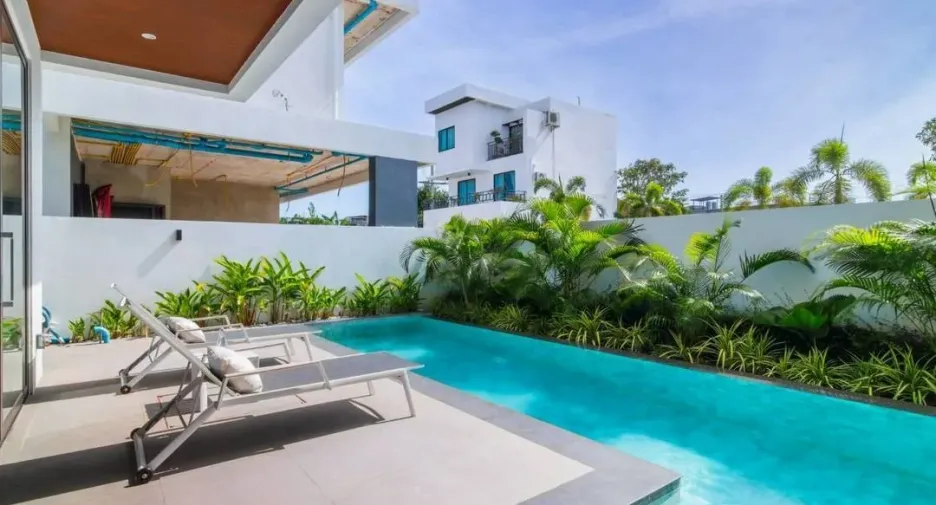 Villa zum Kauf mit 4 Zimmer in Bang Lamung, Chonburi