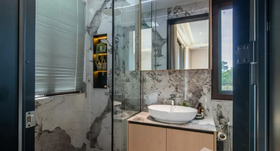 Villa zum Kauf mit 4 Zimmer in Bang Lamung, Chonburi